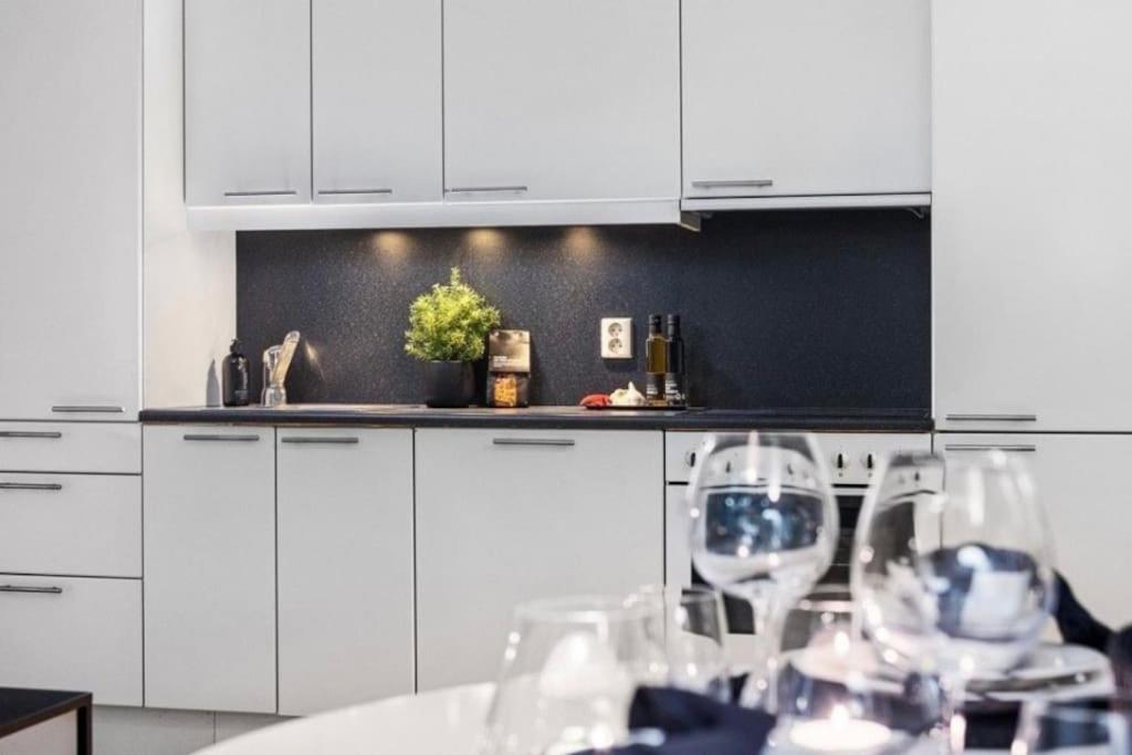 Апартаменты Aker Brygge - Sjoside Hjem - Sentral Beliggenhet Осло Экстерьер фото